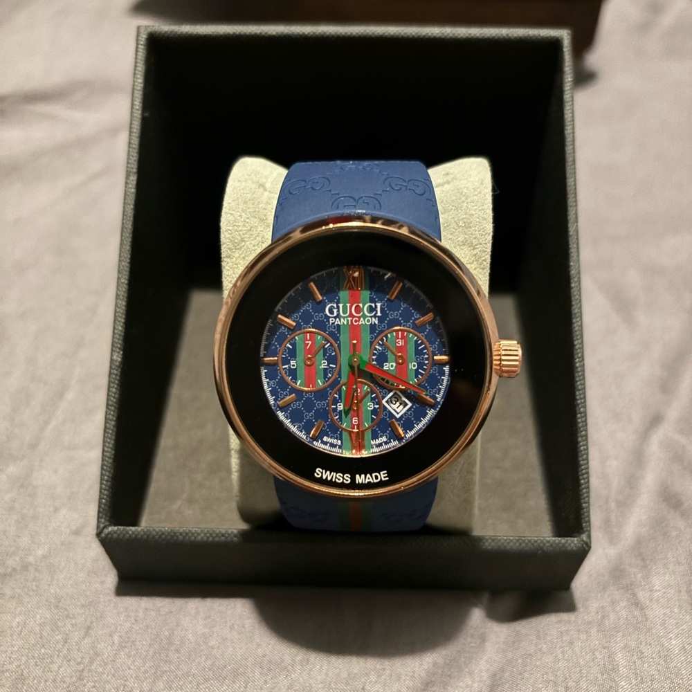 Gucci Men's Blue and Gold Pantheon Watch
